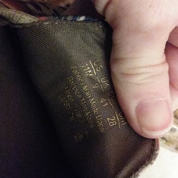 *0317 Bzees Lipstick Slip Ons - Picture 6 of 8